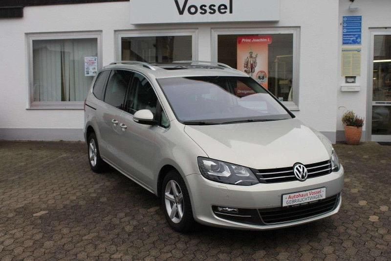 Silver leaf metallic (metallic) Gebraucht 2012 VW Sharan Highline Van / Kleinbus | 10.800 € (Fairer Preis) - Bild 1/4