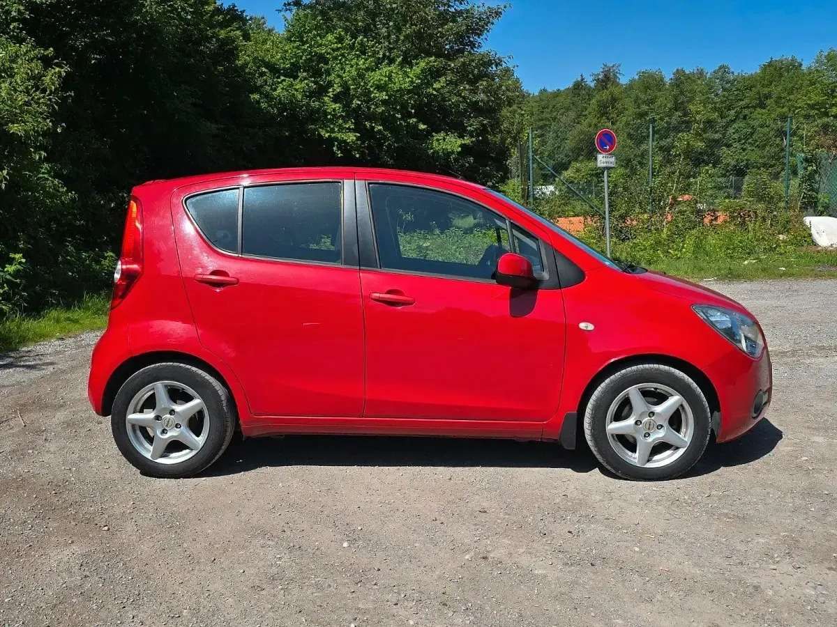 Gebraucht Opel Agila Edition 86 PS (63 kW) 2009 Rot Kleinwagen