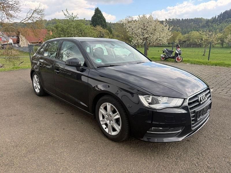 Używany Audi A3 Ambition 122 KM (89 kW) 2013 Czarny Kombi