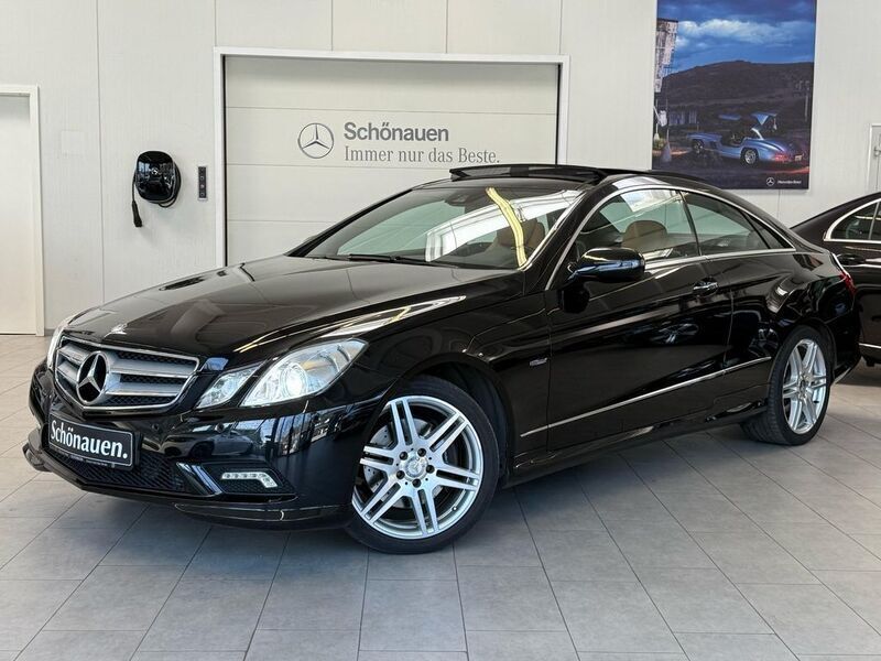 Gebraucht Mercedes E350 AMG 231 PS (169 kW) 2009 Schwarz Coupé