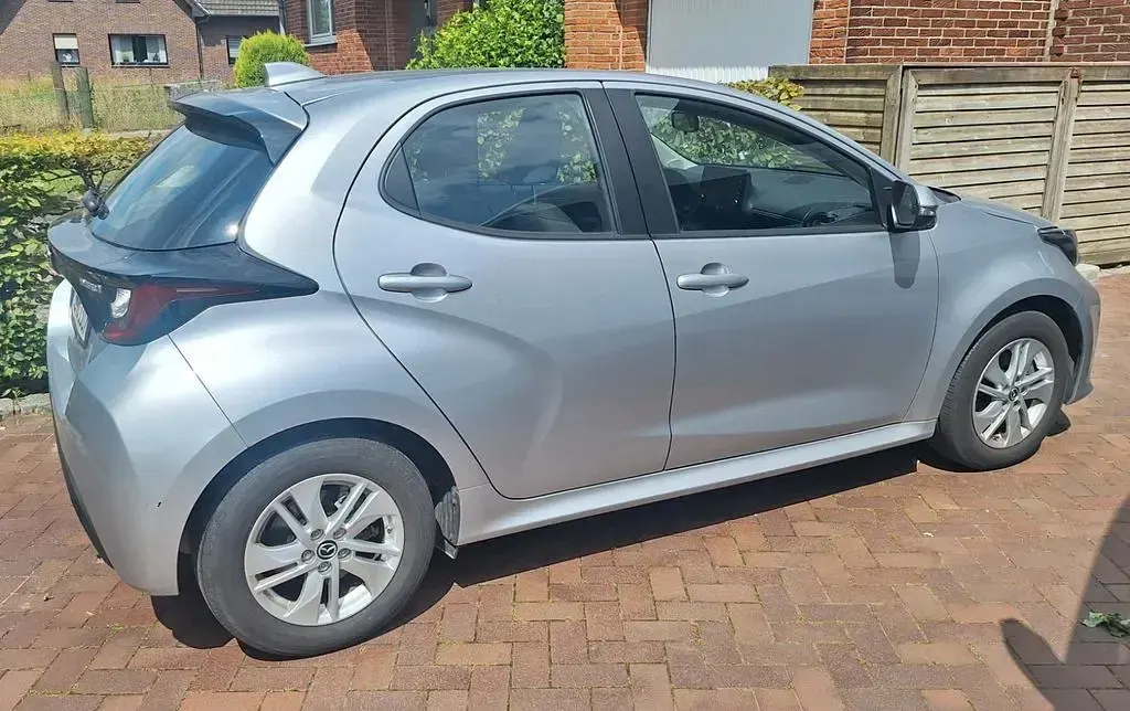 Gebraucht Mazda 2 116 PS (85 kW) 2023 Silber Kleinwagen