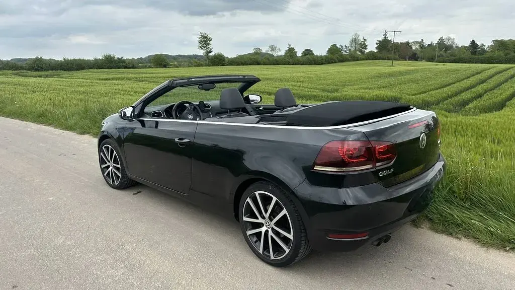 Gebraucht VW Golf 160 PS (117 kW) 2011 Schwarz Cabrio
