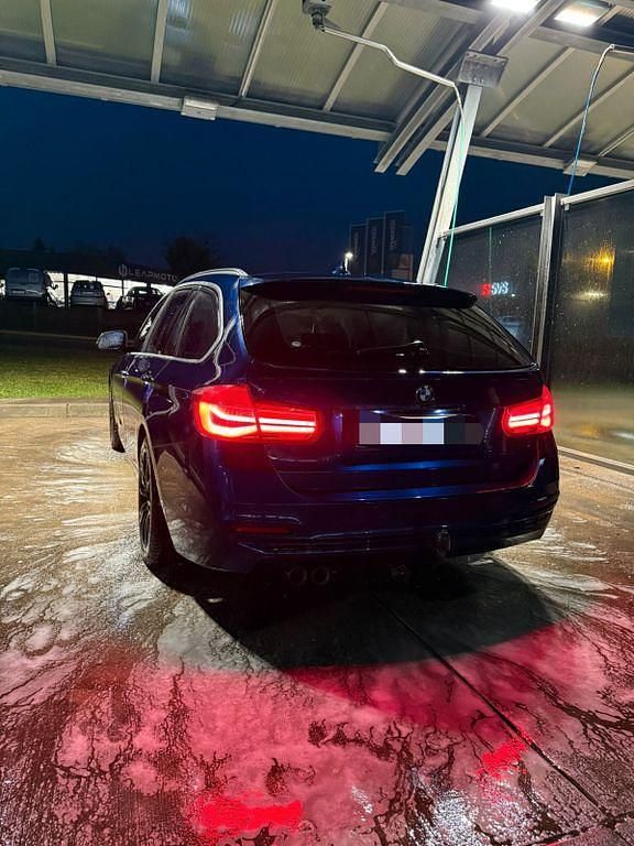 Gebraucht BMW 320 Efficient Dynamics 163 PS (119 kW) 2017 Blau Kombi