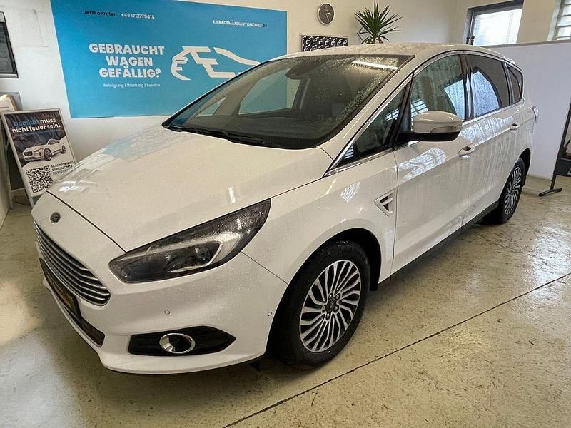 Gebraucht Ford S-MAX Titanium 165 PS (121 kW) 2019 Weiß Van / Kleinbus