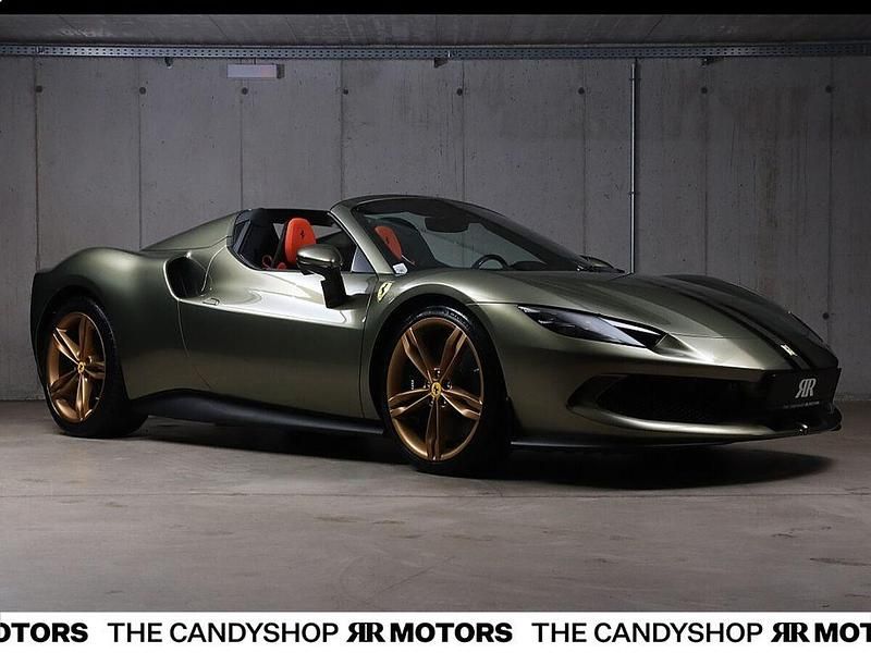 Gebraucht Ferrari 296 829 PS (609 kW) 2024 Grün Cabrio