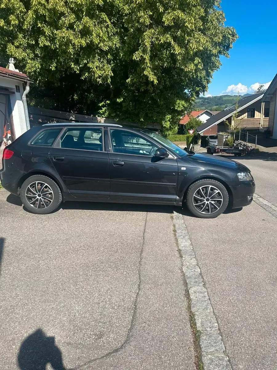 Używany Audi A3 140 KM (102 kW) 2005 Czarny Hatchback