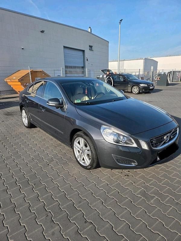 Gebraucht 2011 Volvo S60 Summum Limousine | 9.499 € (Fairer Preis) - Bild 1/4