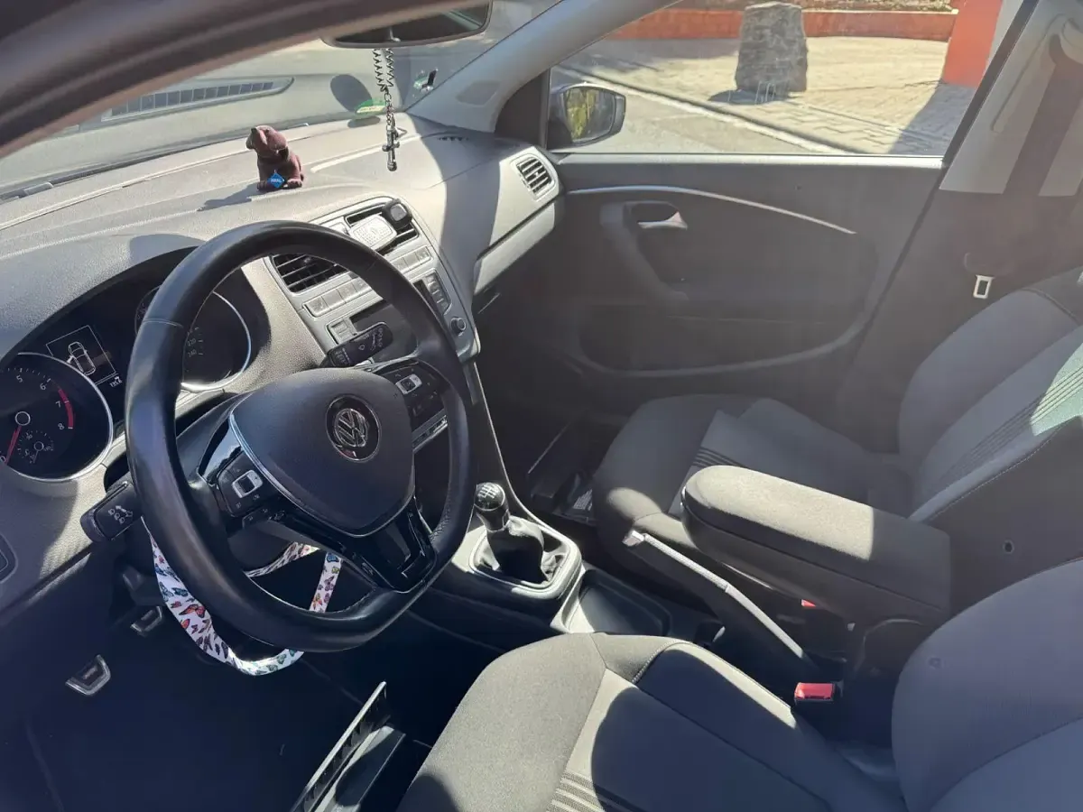 Gebraucht VW Polo Allstar 110 PS (80 kW) 2016 Blau Kleinwagen