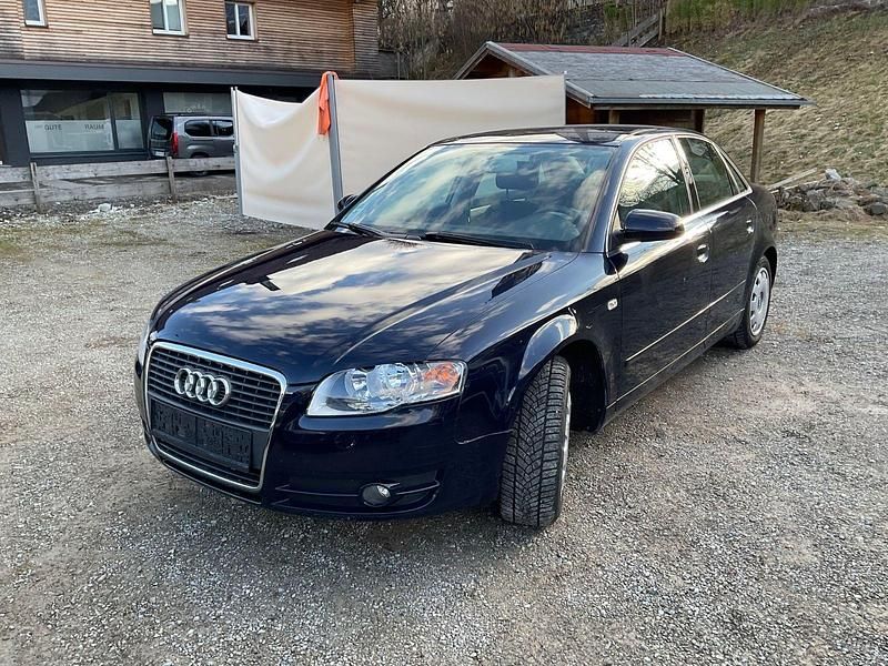 Gebraucht Audi A4 102 PS (75 kW) 2006 Blau Limousine