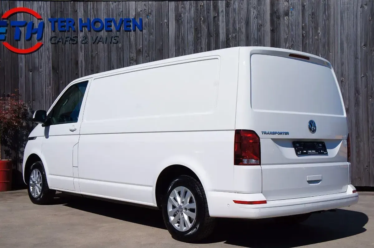 Gebraucht VW T6.1 150 PS (110 kW) 2022 Weiß Van