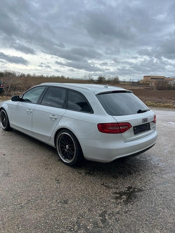 Gebraucht Audi A4 150 PS (110 kW) 2015 Kombi