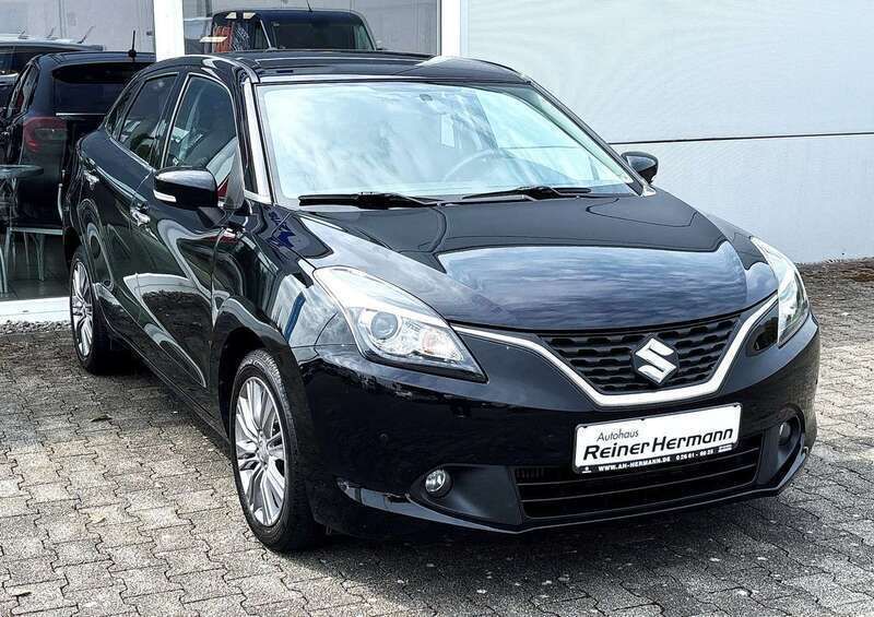 Midnight black pearl metallic Gebraucht 2019 Suzuki Baleno Comfort Kleinwagen | 10.880 € (Teuer) - Bild 1/4