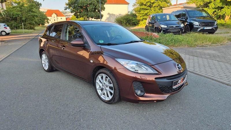 Gebraucht Mazda 3 Edition 105 PS (77 kW) 2012 Limousine