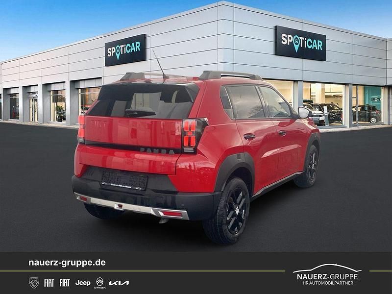 Neu Fiat Grande Panda Icon 101 PS (74 kW) 2025 Passione rot Kleinwagen