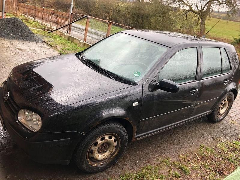 Gebraucht VW Golf IV Edition 105 PS (77 kW) 2001 Schwarz Limousine