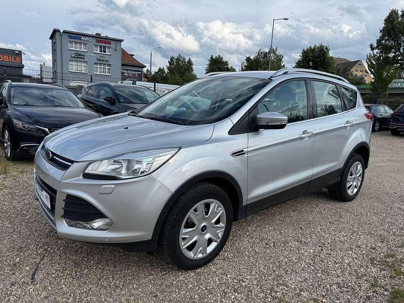 Grau Gebraucht 2014 Ford Kuga Trend SUV | 7.990 € (Guter Preis) - Bild 1/4