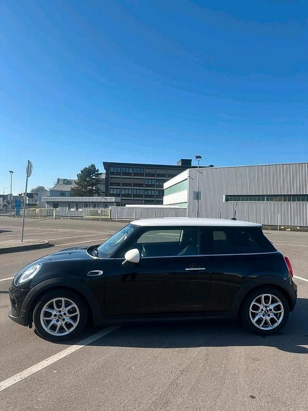 Gebraucht Mini Cooper 136 PS (100 kW) 2015 Schwarz Kleinwagen