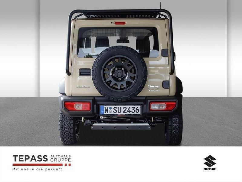 Gebraucht Suzuki Jimny 102 PS (75 kW) 2024 Beige SUV