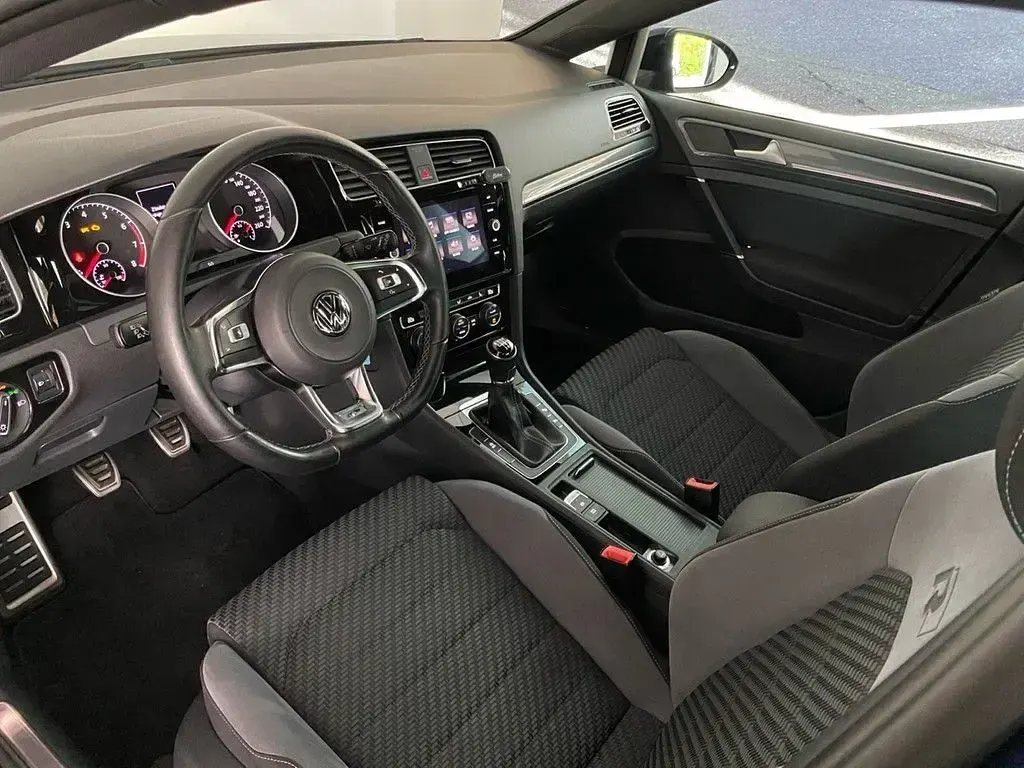 Gebraucht VW Golf VII Comfortline 150 PS (110 kW) 2017 Blau Limousine