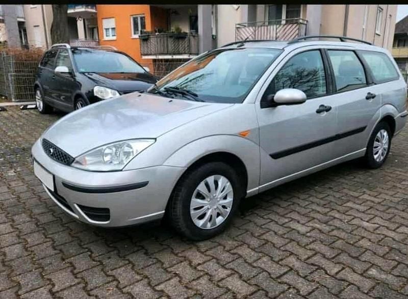 Silber Gebraucht 2003 Ford Focus Kombi | 800 € (Guter Preis) - Bild 1/4