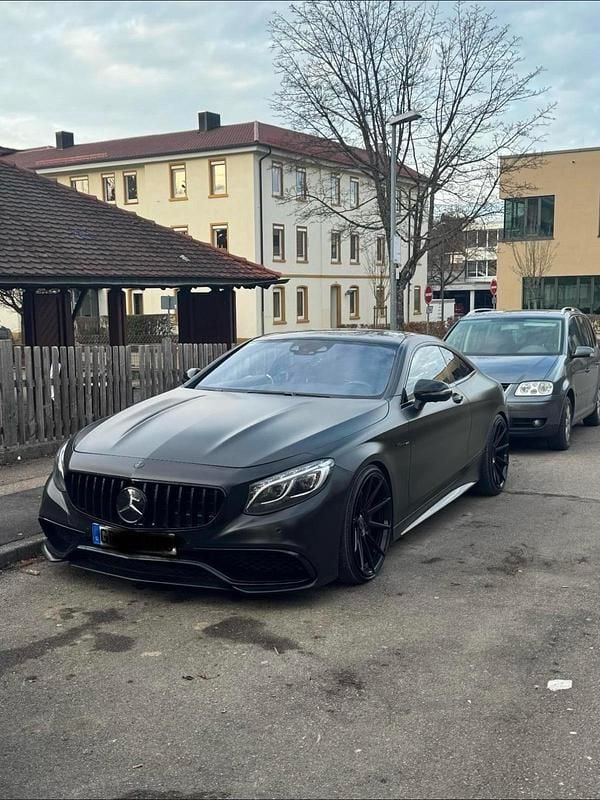Schwarz Gebraucht 2015 Mercedes S63 AMG AMG Coupé | 52.950 € (Guter Preis) - Bild 1/4