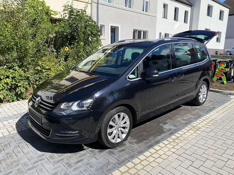 Schwarz Gebraucht 2012 VW Sharan Highline Van / Kleinbus | 8.250 € (Superpreis) - Bild 1/4