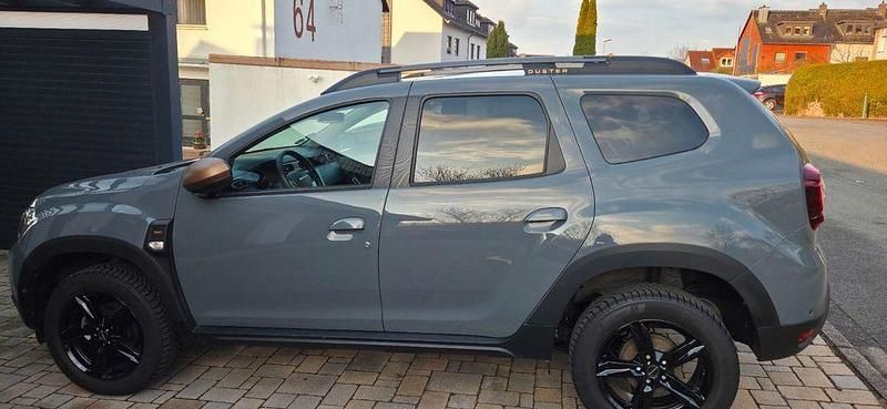 Gebraucht Dacia Duster Extreme 150 PS (110 kW) 2023 Grau SUV