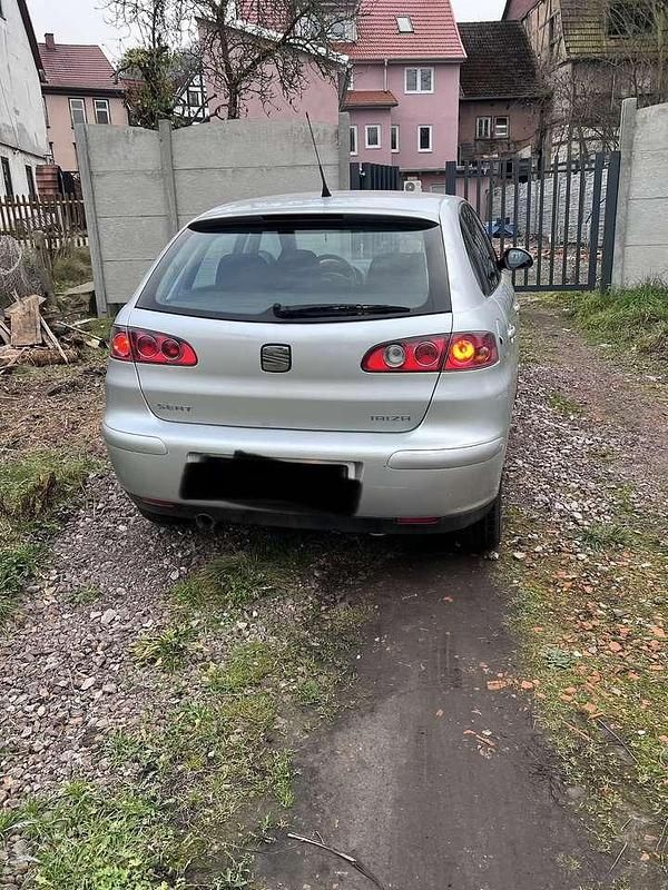 Gebraucht Seat Leon 102 PS (75 kW) 2005 Silber Limousine