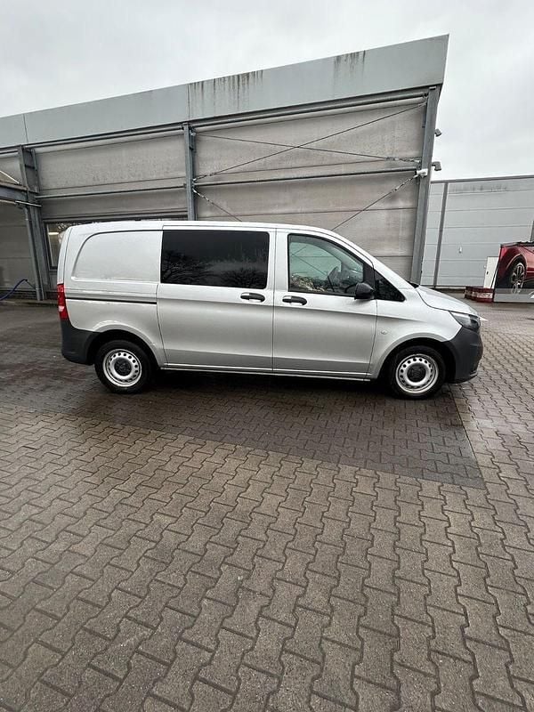 Gebraucht Mercedes Vito 86 PS (63 kW) 2018 Silber Van