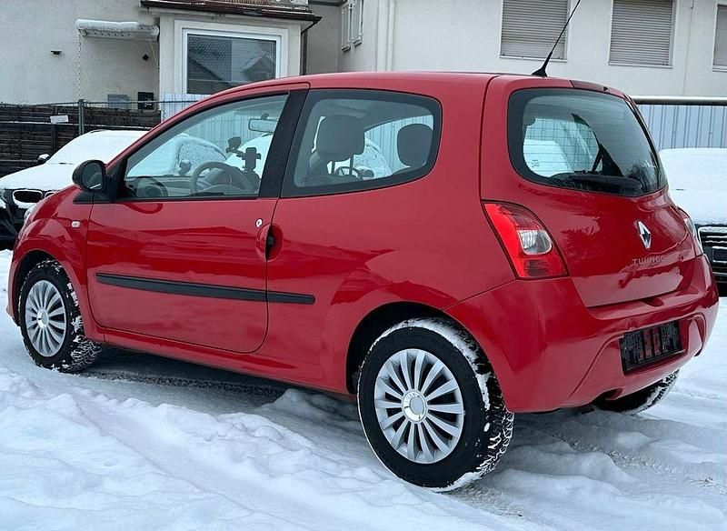 Second-hand Renault Twingo 76 CP (55 kW) 2009 Roșu Hatchback