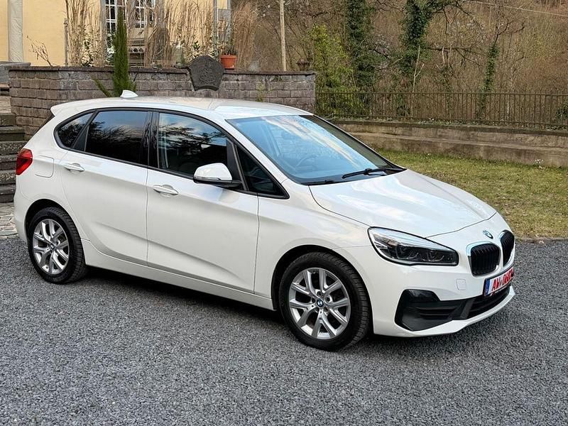 Gebraucht BMW 216 Advantage 116 PS (85 kW) 2020 Weiß Kombi