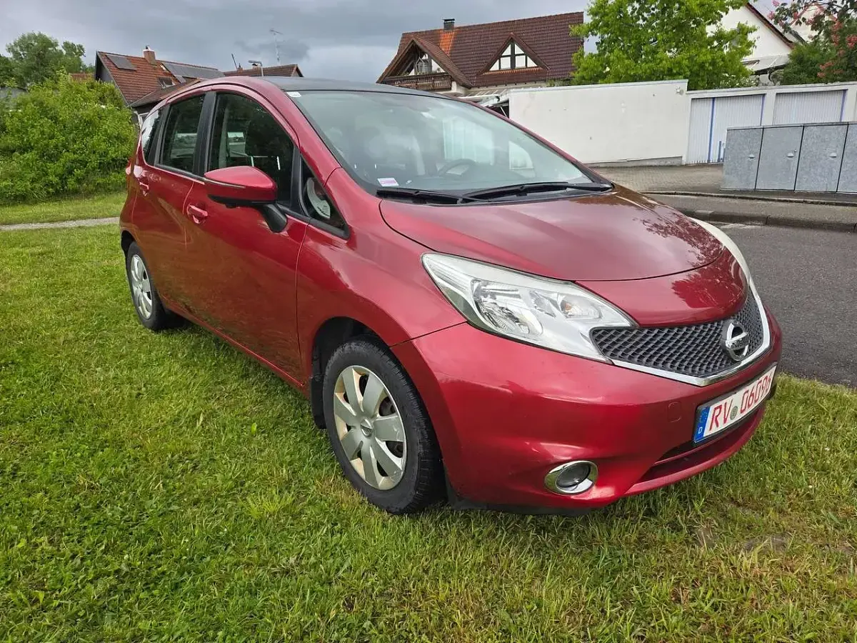 Gebraucht Nissan Note Acenta 80 PS (58 kW) 2014 Force red metallic Kleinwagen