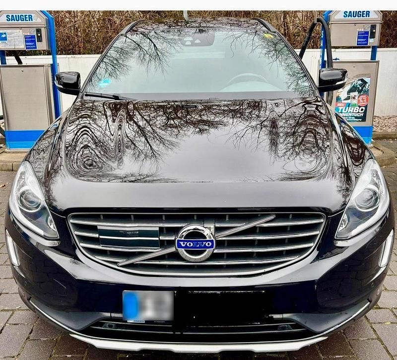 Gebraucht Volvo XC60 220 PS (161 kW) 2017 Schwarz SUV