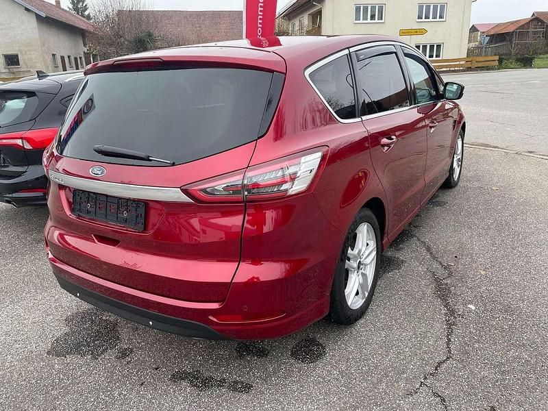 Gebraucht Ford S-MAX Titanium 150 PS (110 kW) 2015 Rubyrot (metallic) Van / Kleinbus