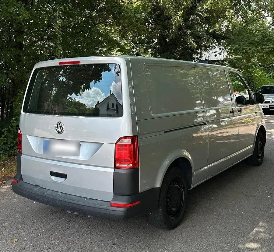 Gebraucht VW T5 102 PS (75 kW) 2015 Silber Van