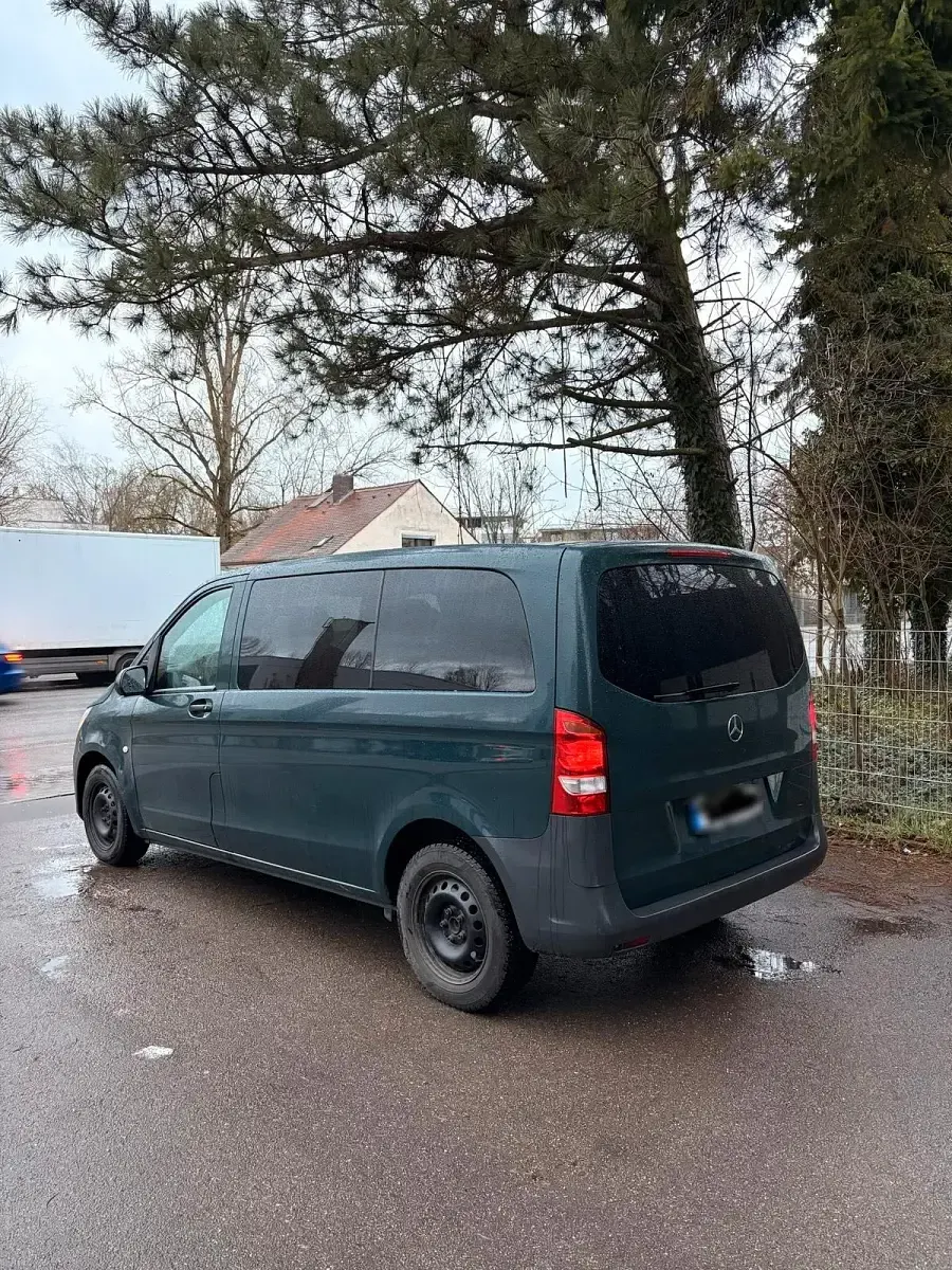 Gebraucht Mercedes Vito 114 PS (83 kW) 2015 Grün Van