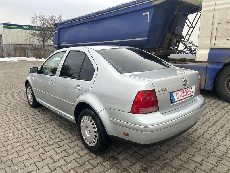 Gebraucht VW Bora 101 PS (74 kW) 2003 Silber Limousine
