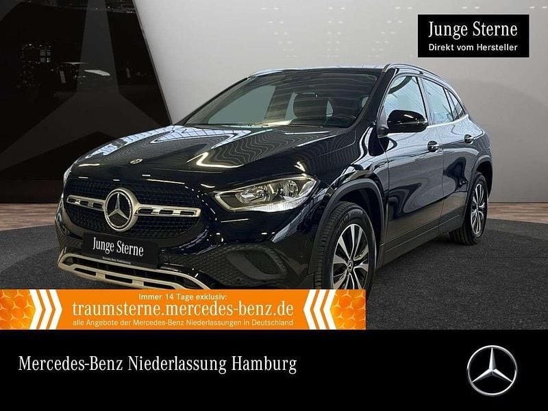 Schwarz Gebraucht 2020 Mercedes GLA250 Style SUV | 26.890 € (Guter Preis) - Bild 1/3