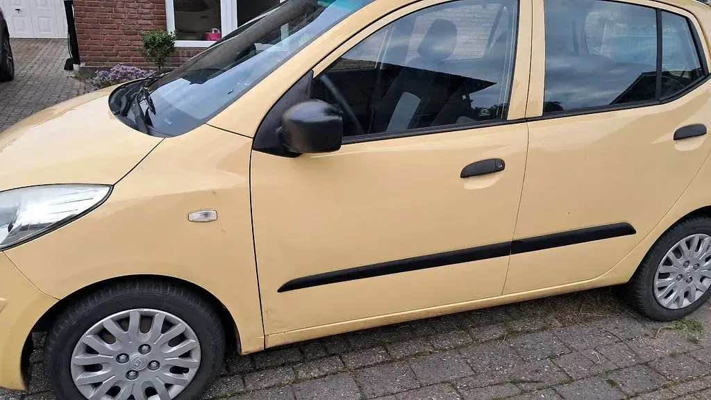 Gebraucht Hyundai i10 Classic 67 PS (49 kW) 2010 Gelb Kleinwagen