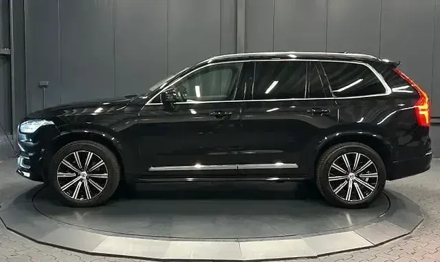 Gebraucht Volvo XC90 Plus 235 PS (172 kW) 2023 Onyx black metallic SUV