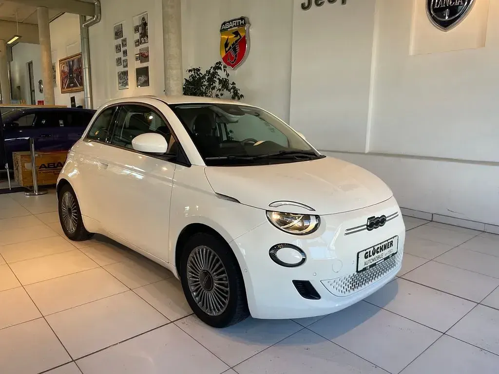Gebraucht Fiat 500e Basis 86 kW (118 PS) 2023 Weiß Kleinwagen