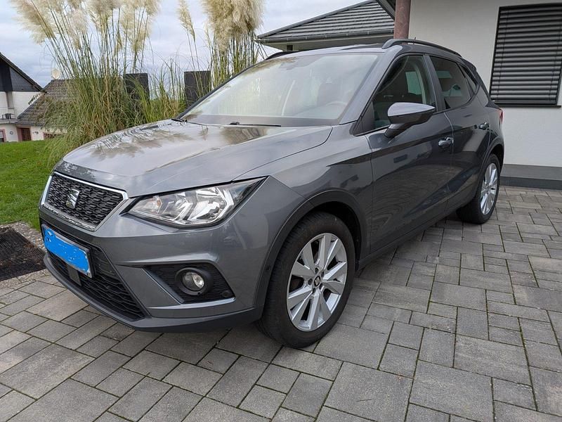 Gebraucht Seat Arona 95 PS (69 kW) 2018 Grau SUV