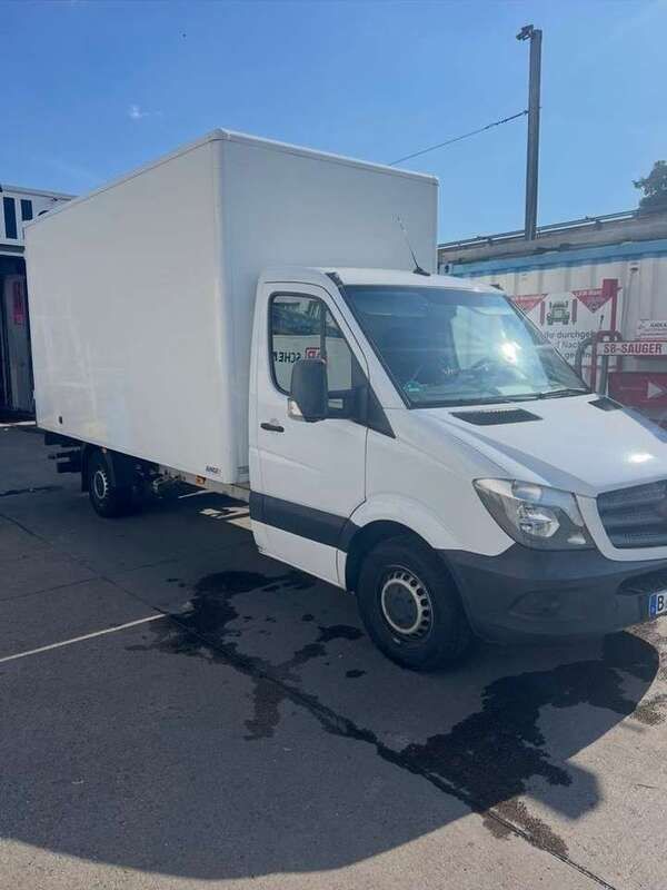 Weiß Gebraucht 2018 Mercedes Sprinter Van | 21.600 € (Guter Preis) - Bild 1/4