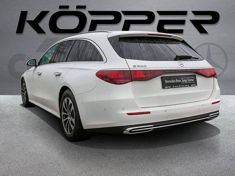 Gebraucht Mercedes E200 Advanced 204 PS (150 kW) 2024 Andere Kombi