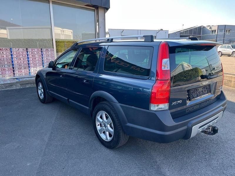 Gebraucht Volvo XC70 209 PS (153 kW) 2005 Blau Kombi