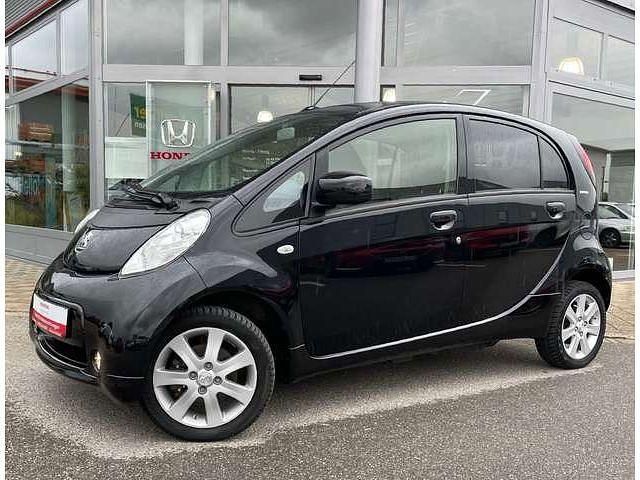 Gebraucht Peugeot iON 49 kW (67 PS) 2020 Perle schwarz Kleinwagen