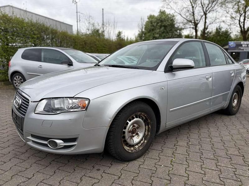 Gebraucht Audi A4 131 PS (96 kW) 2006 Lichtsilber metallic Limousine