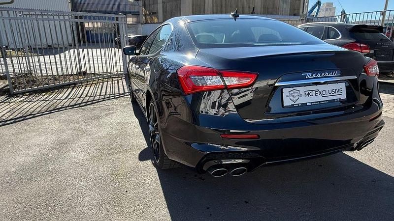 Gebraucht Maserati Ghibli 275 PS (202 kW) 2019 Schwarz Coupé