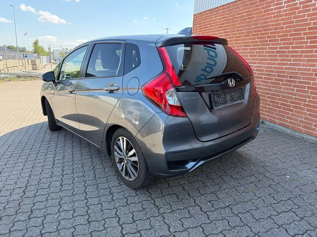Gebraucht Honda Jazz Elegance 102 PS (75 kW) 2018 Grau Kleinwagen