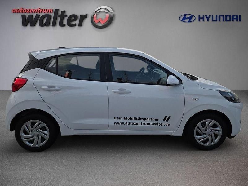 Gebraucht Hyundai i10 Select 63 PS (46 kW) 2026 Weiß Kleinwagen